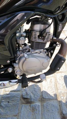 Honda Fan 125 preta 2011 partida elétrica - Foto 4