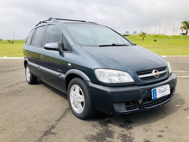 Chevrolet Zafira 2.0 Comfort 8v flex 2008 Vendo, troco e financio - Foto 3
