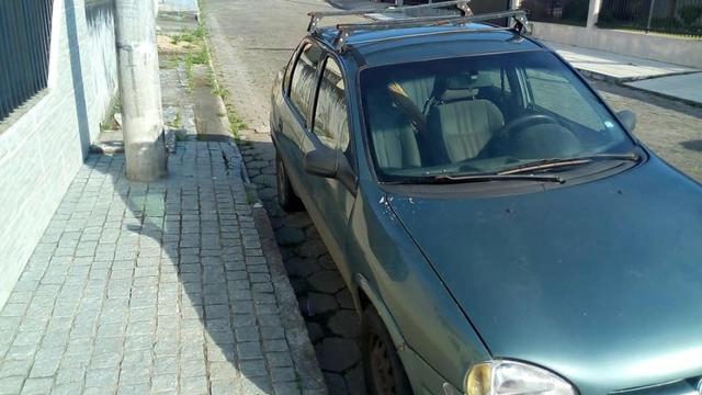 Corsa sedan 99 - Foto 2