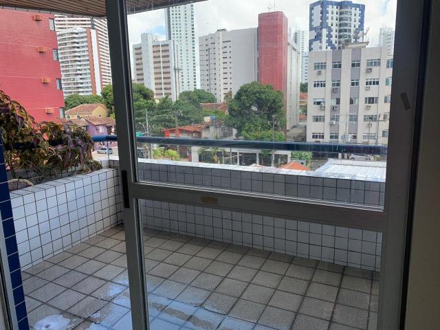 Apartamento nas Graças, 3 quartos, mais dependência empregada, 100% nascente - Foto 5