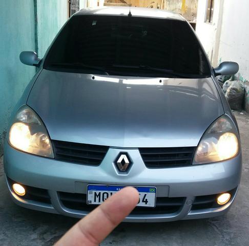 Renault clio sedan 1.6