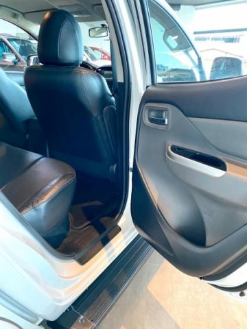 Mitsubishi L200 Triton 2.4 16V Turbo Diesel Sport HPE-S 4P 4X4 Automático - Foto 7