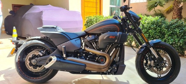 HARLEY-DAVIDSON SOFTAIL FXDR 114