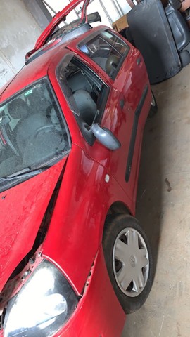 Sucata Clio 1.0 16V 2011