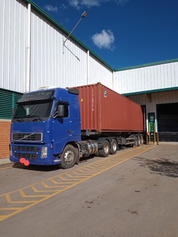 VOLVO 6X2 2004