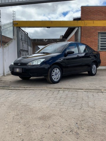 FOCUS SEDAN 1.6 COMPLETO ANO 2008
