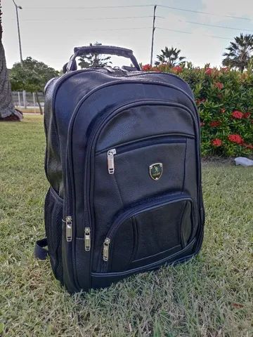 Mochila de Couro Masculino e Feminino Reforçada impermeável  - Foto 4