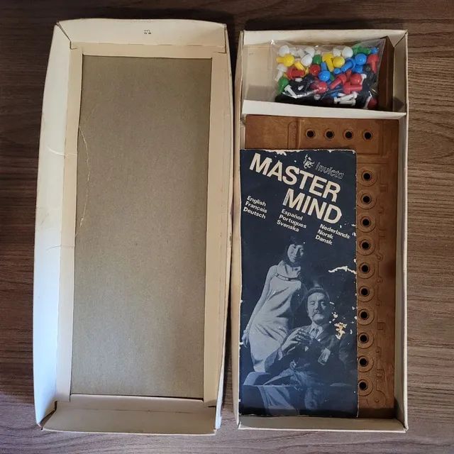 Jogo de tabuleiro vintage Invicta Master Mind - 1972 - Foto 2