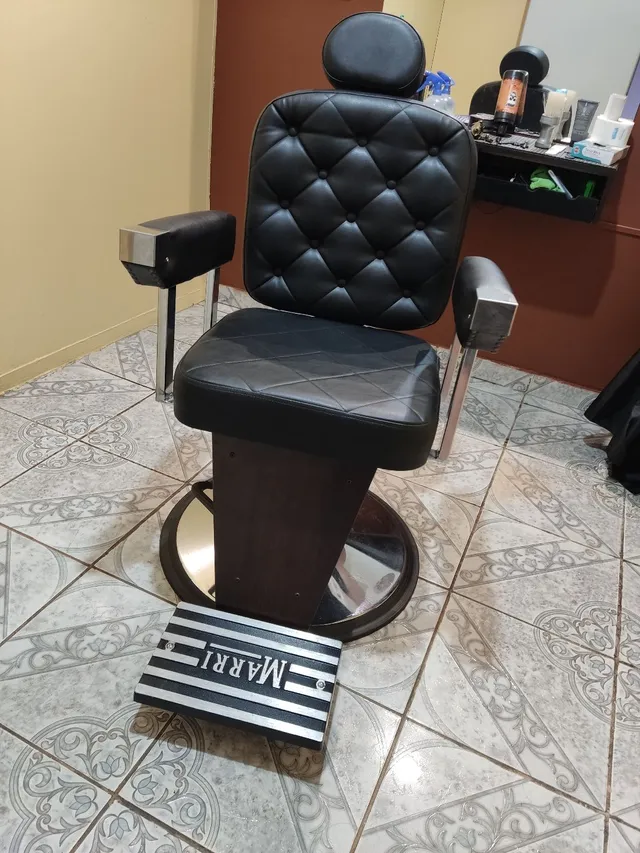 Cadeira Barbeiro Salão Reclinável Dubai Barber Pé Cromado