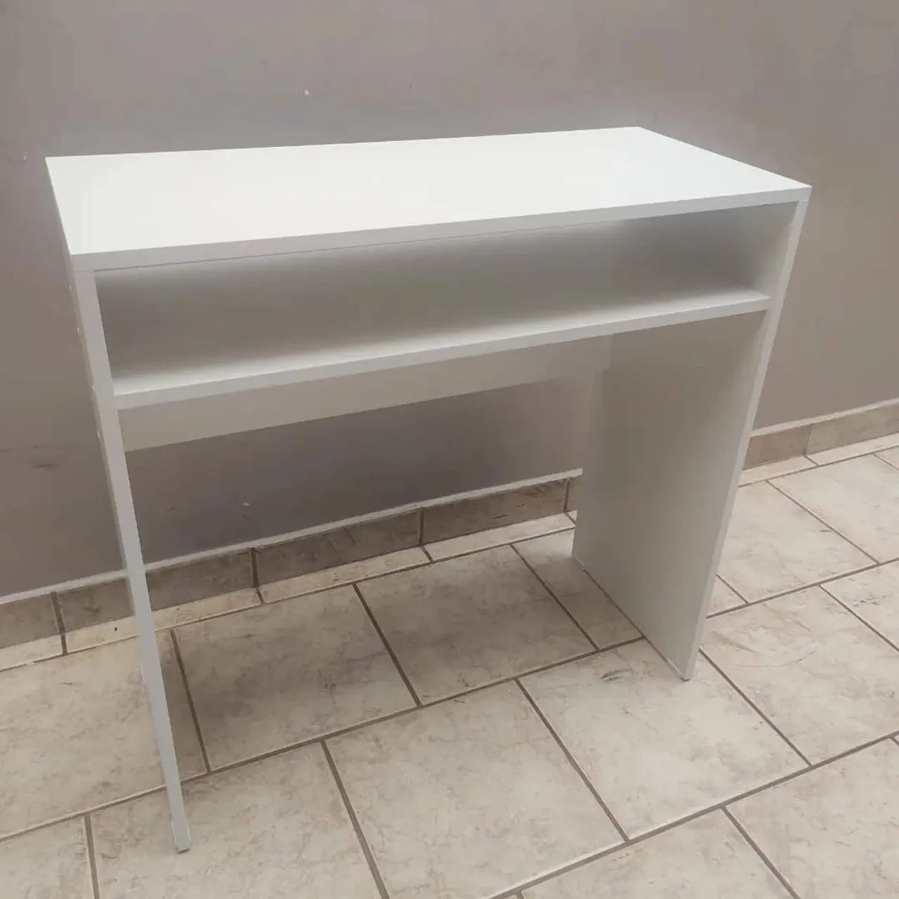 Escrivaninha nova em MDF branco 80x35cm 