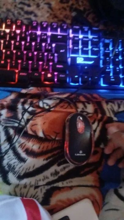 Kit Teclado e Mouse Gamer RGB - Foto 3