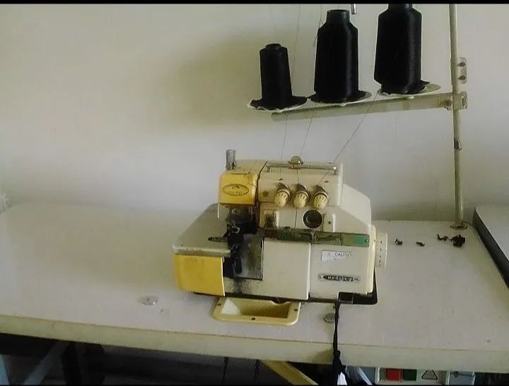 Vendo 5 máquinas de costura industrial  - Foto 2