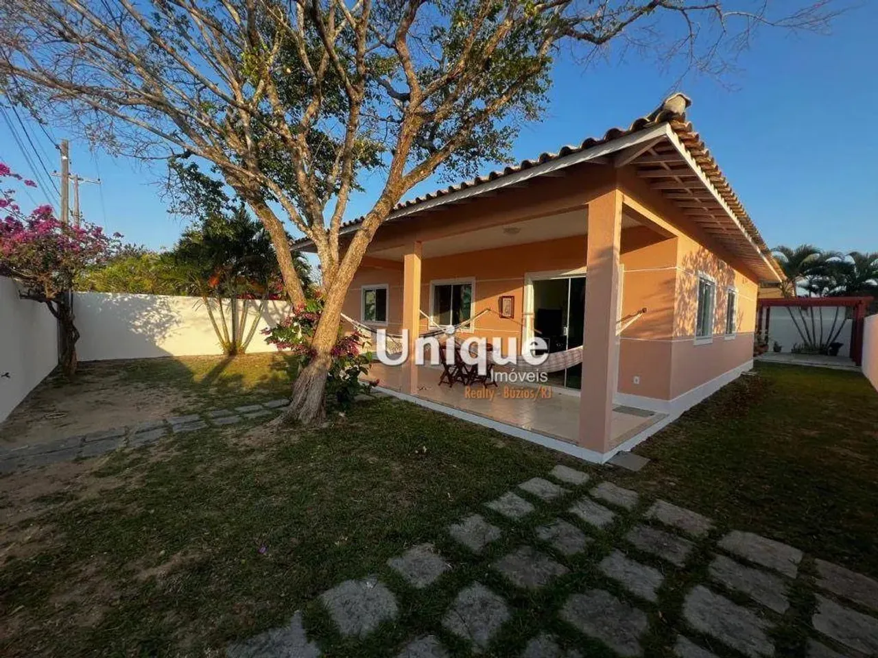 Casa com 3 dormitórios à venda, 137 m² por R$ 890.000,00 - Caravelas - Armação dos Búzios/