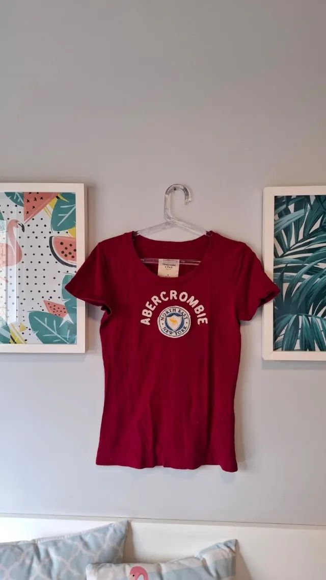 Camiseta Abercrombie&Fitch slim clássica