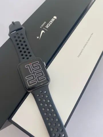 Series 3 42mm sales nike