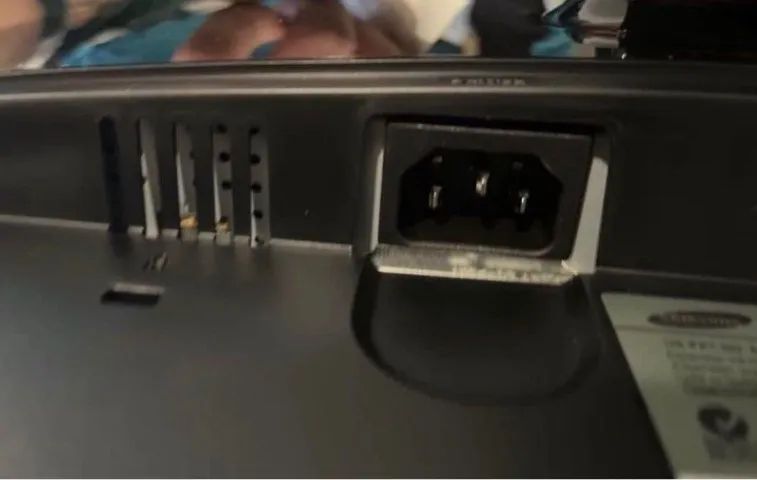 Monitor Samsung  LD190 - 19 Polegadas - Impecável. - Foto 5