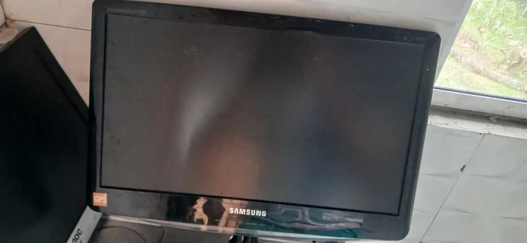 2 monitores VGA Pra PC Samsung 19 polegadas Aoc 17 polegadas