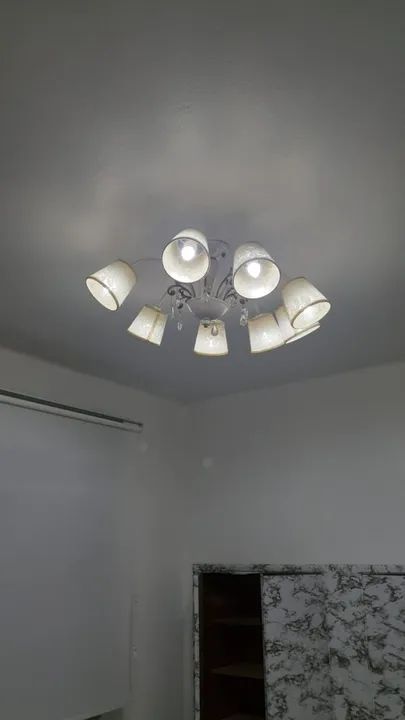 Lustre 8 Lâmpadas C/ Lâmpadas Inclusas - Foto 2