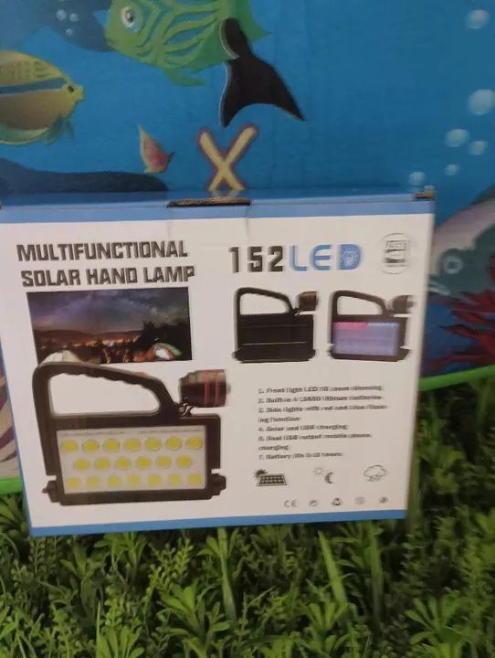 Lanterna solar recarregável portátil