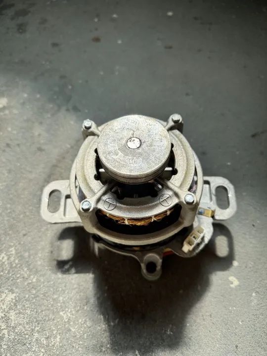 MOTOR ELECTROLUX LAC13 A * - Foto 2
