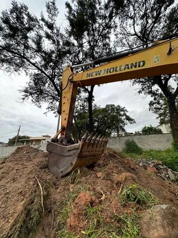 Escavadeira New Holland E215 2014 22 toneladas  - Foto 5