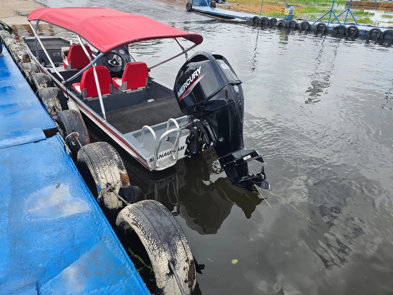 Lancha com Motor Mercury telefone: * - Foto 5