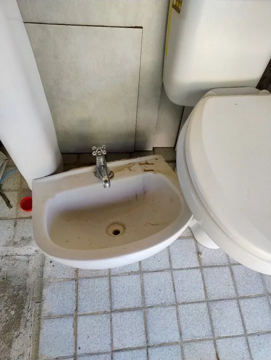 Excelente oportunidade! Quite completo para banheiro