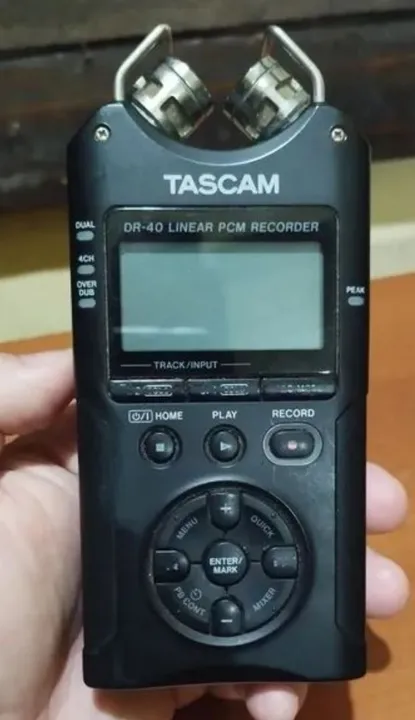 Gravador de Áudio Tascam DR-40
