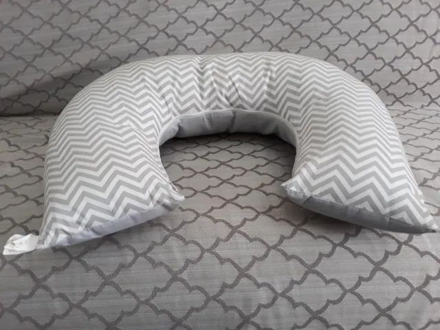 Almofada para Amamentação 55 cm x 40 cm Chevron Super Conservada - Foto 3