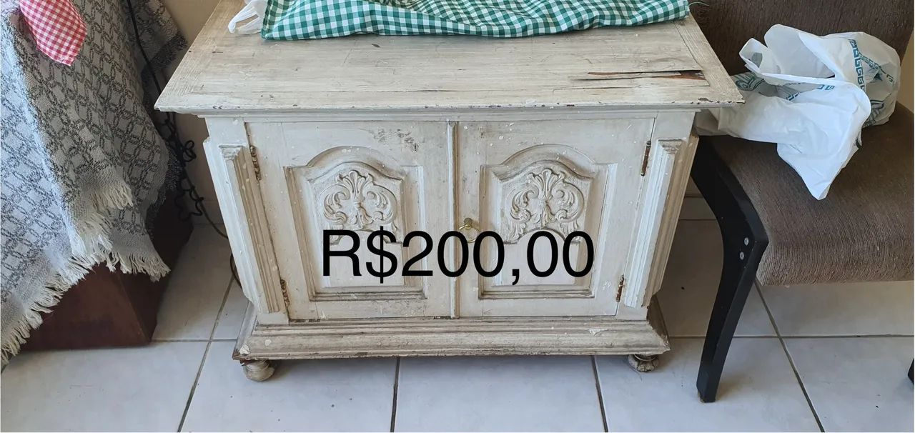 Conjunto de Mesa de Jantar em Madeira, estante e mais  - Foto 3