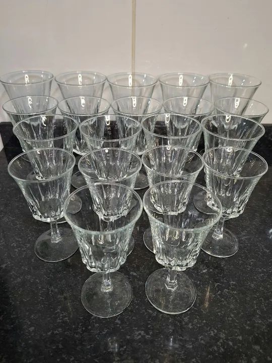 Jogo de 20 Taças em Demi Cristal Francês Antigas - Foto 2