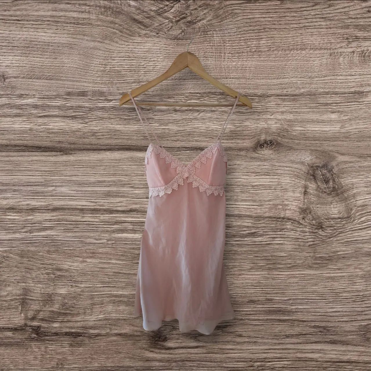 Camisola Rosa com Renda