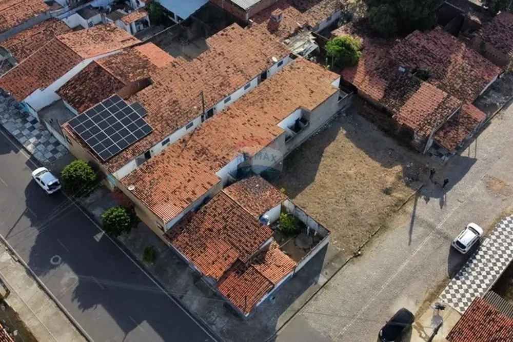 Prédio 10 kitnets+ Terreno 200m² em Emaús