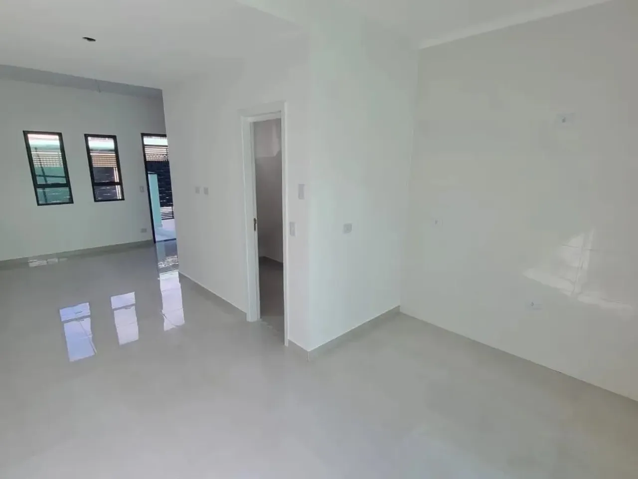 Sobrado à venda no bairro Bela Vista em Osasco: 2 dormitórios, garagem e quintal!