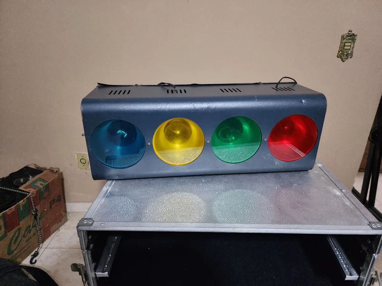 Iluminação para palco com 4 cores - Foto 2