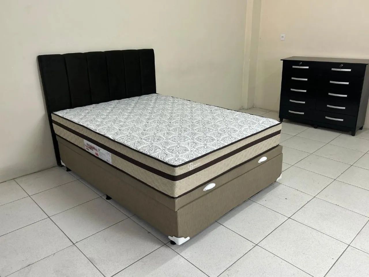 Colchão Basic Molas Ensacadas Casal + Base Box Baú Classic Casal