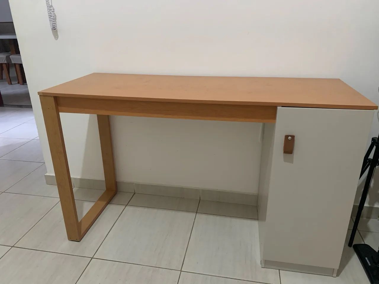 Escrivaninha/ Mesa de escritório  - Foto 3