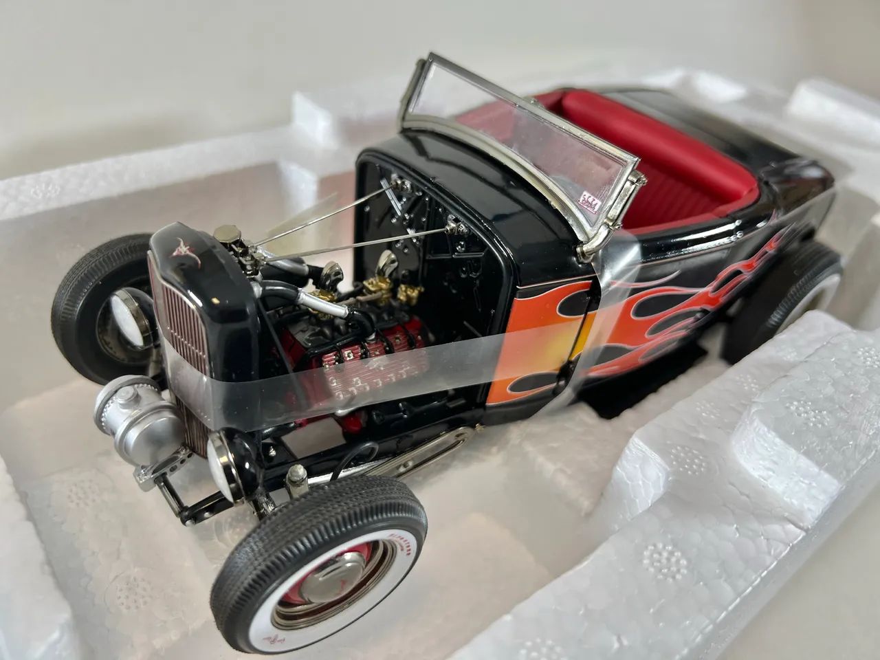 Miniatura Ford 32 Hot Rod ACME Escala 1:18 - Hobbies e coleções