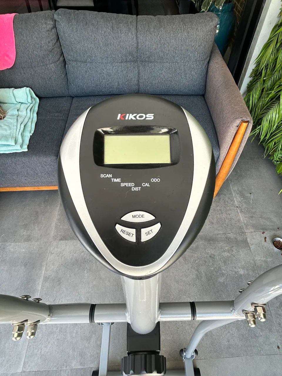 Elíptico Kikos 4004  - Foto 6