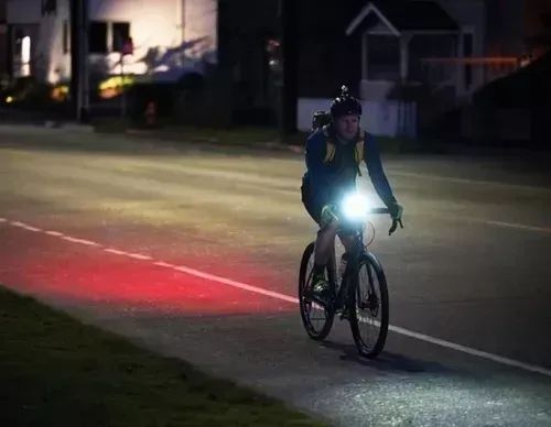 Kit Lanterna E Farol A Prova D'água Bicicleta Luz Ultra Led - Foto 3