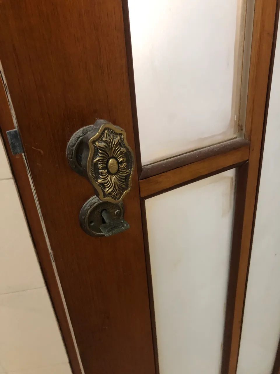 Porta interna 70cm - com vidro e fechadura. - Foto 3