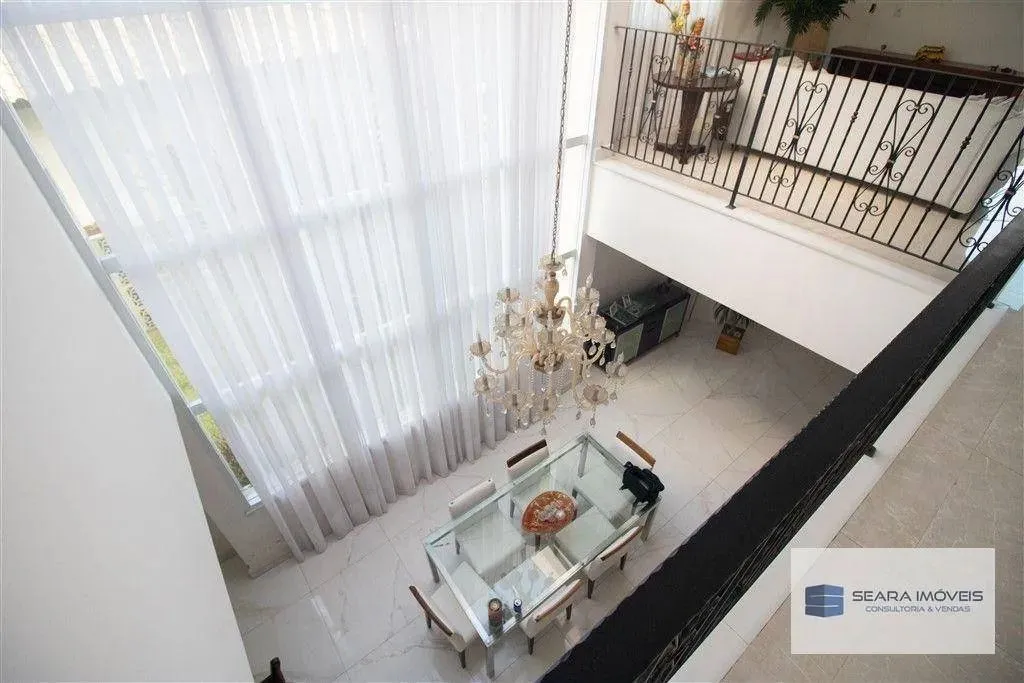 Casa Duplex com 4 quartos e 2 suítes no Condomínio Jardins Veneza