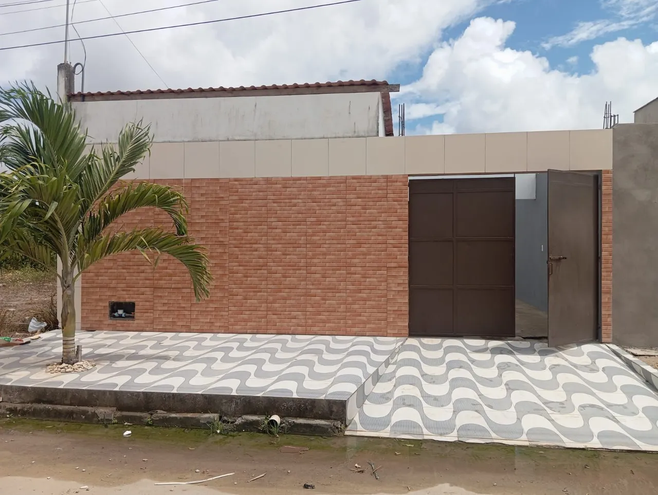 Vende-se casa com piscina
