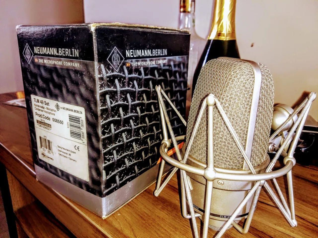 Microfone Neumann TLM 49 - Condenser Microphone