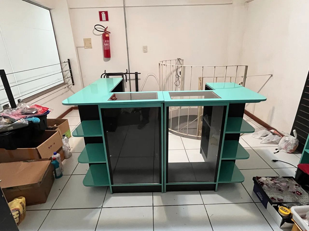 Vendo balcão ideal para lojas.
