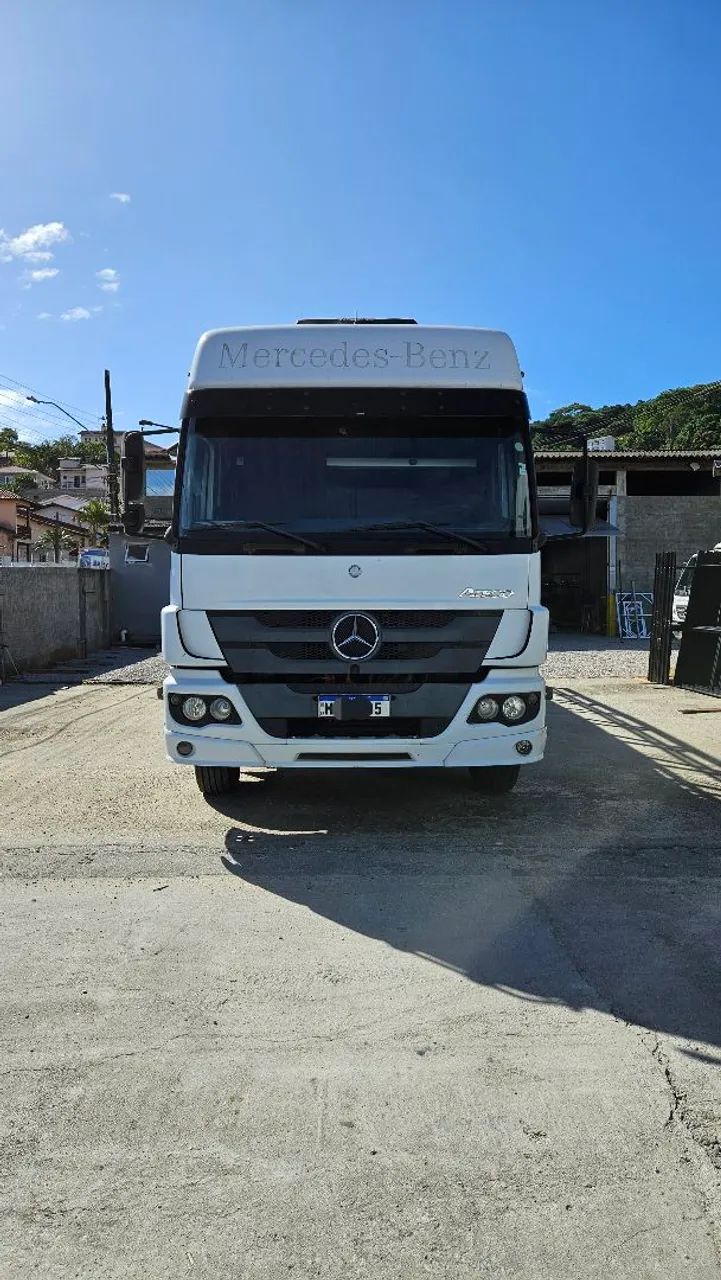 Caminhão Mercedes Atego 2426 COMPLETO 