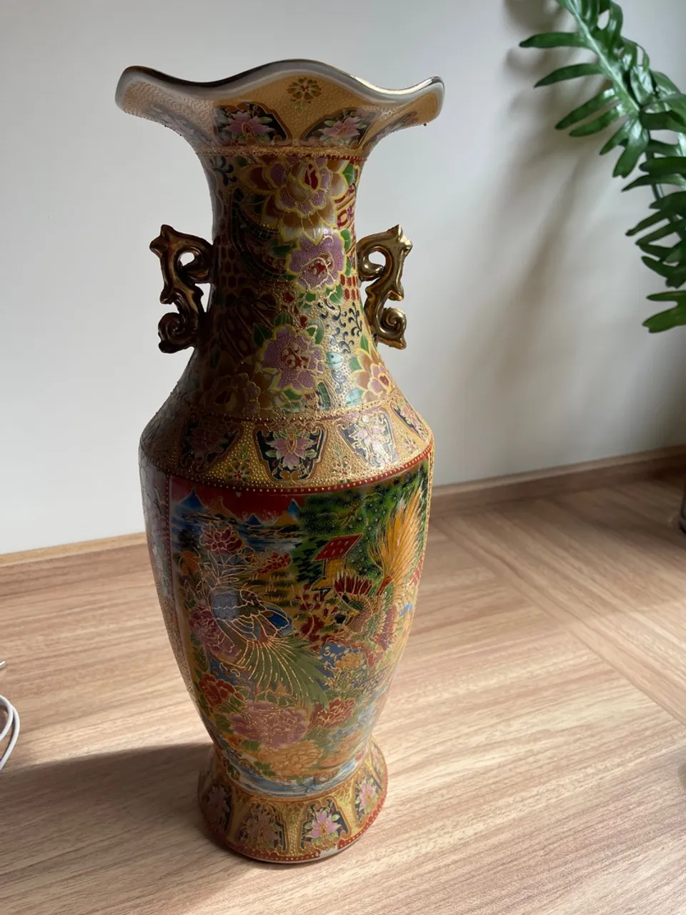 Vaso Decorativo Oriental Artesanal - Elegância para sua casa