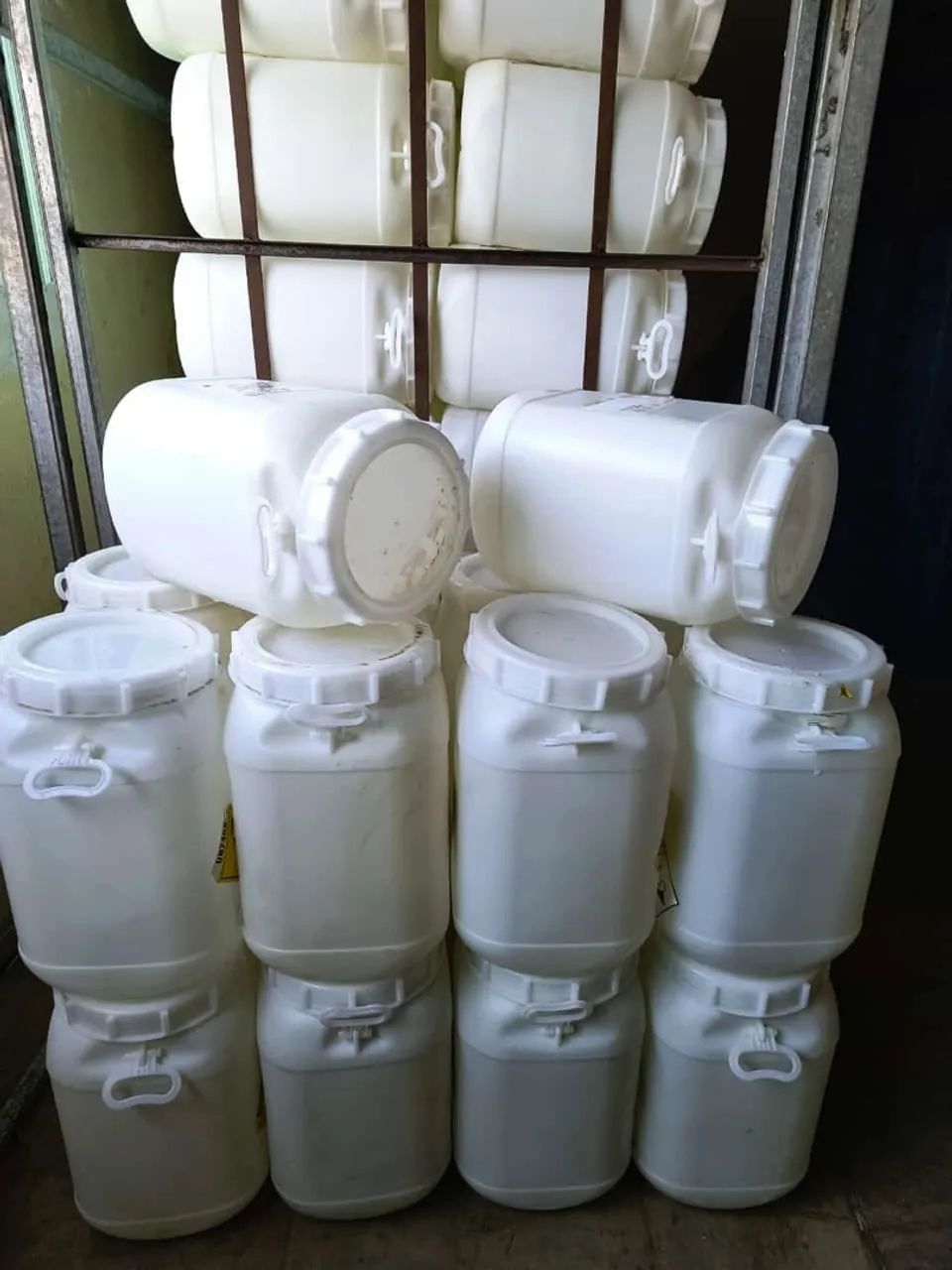Bombonas de 30 litros com alças laterais 
