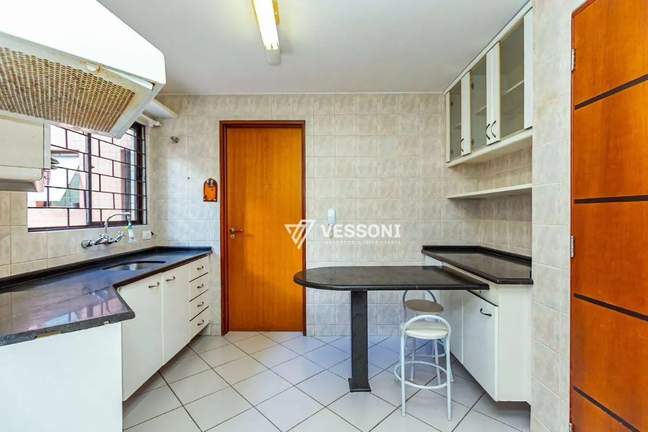 Apartamento Garden com 4 dormitórios para alugar, 207 m² por R$ 3.790/mês - Bigorrilho - C