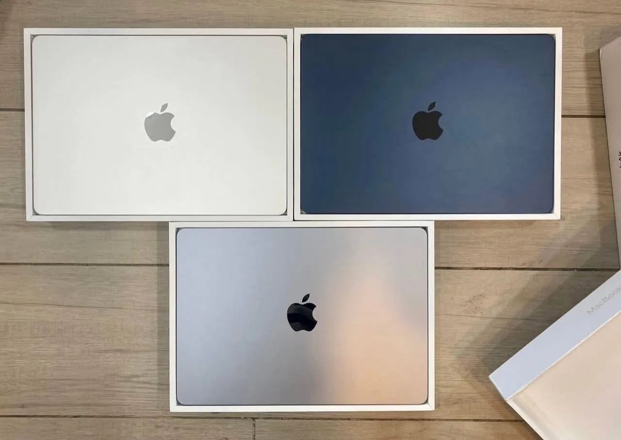 MacBook Air M3 256GB 16GB RAM 13 POLEGADAS LACRADO 1 ANO GARANTIA APPLE E NOTA!!!